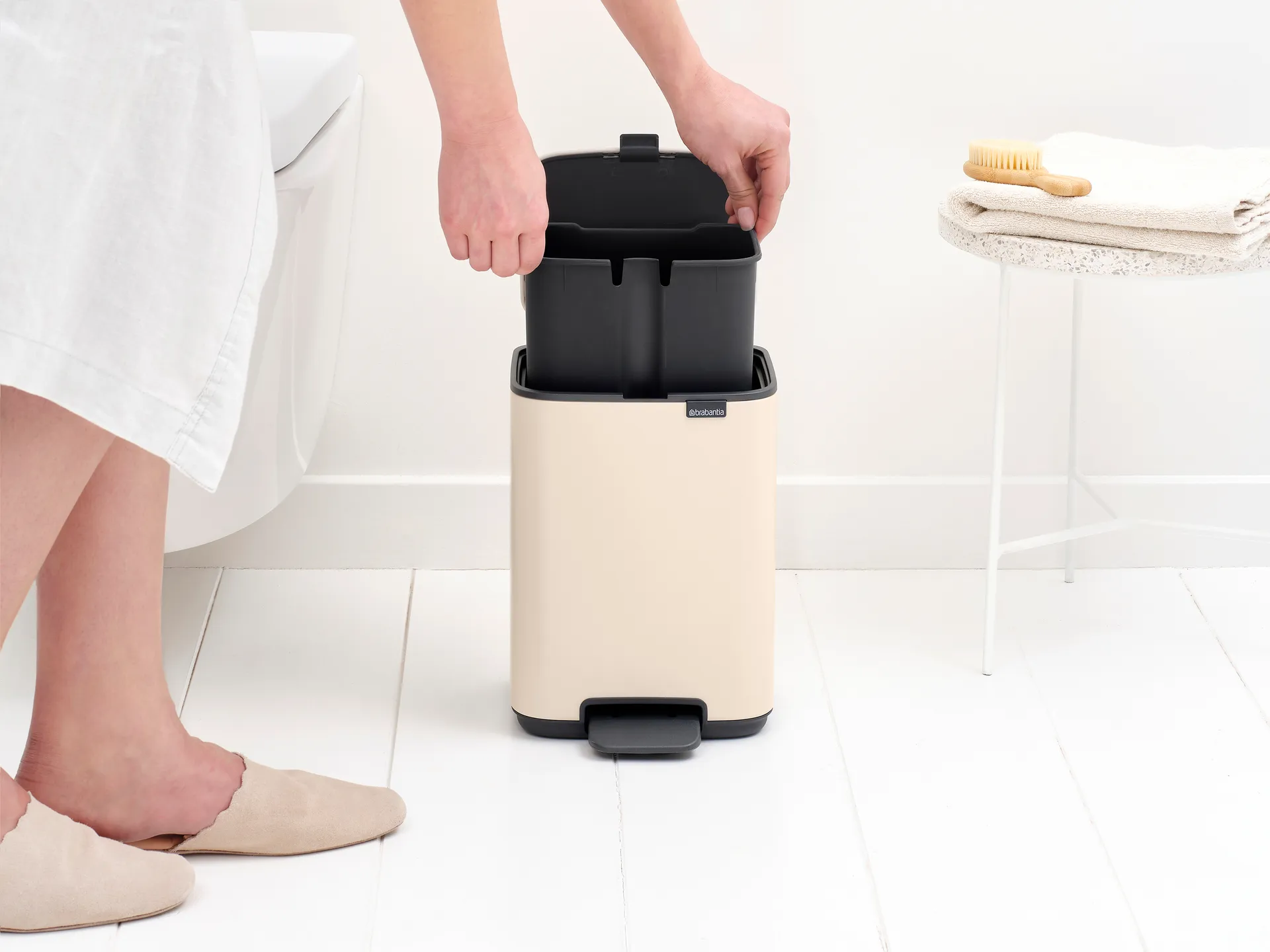 Bo pedal bin 4 L, Soft Beige Brabantia