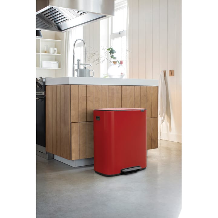 Bo pedal bin 60 L, Passion red Brabantia