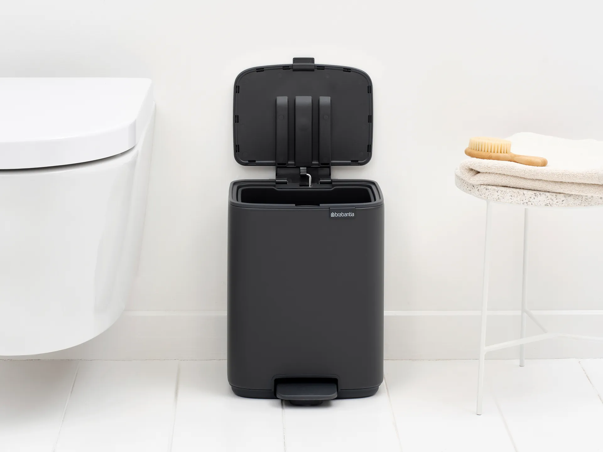 Bo pedal bin 7 L, Mineral Infinite Grey Brabantia