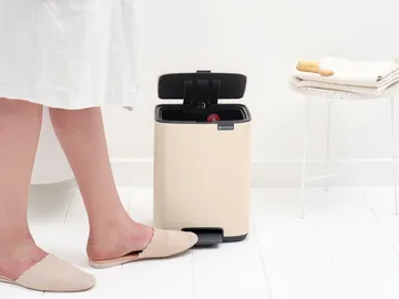 Bo pedal bin 7 L - Soft Beige - Brabantia