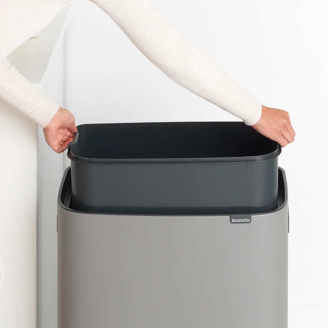 Bo touch bin 60 L, Mineral concrete grey Brabantia