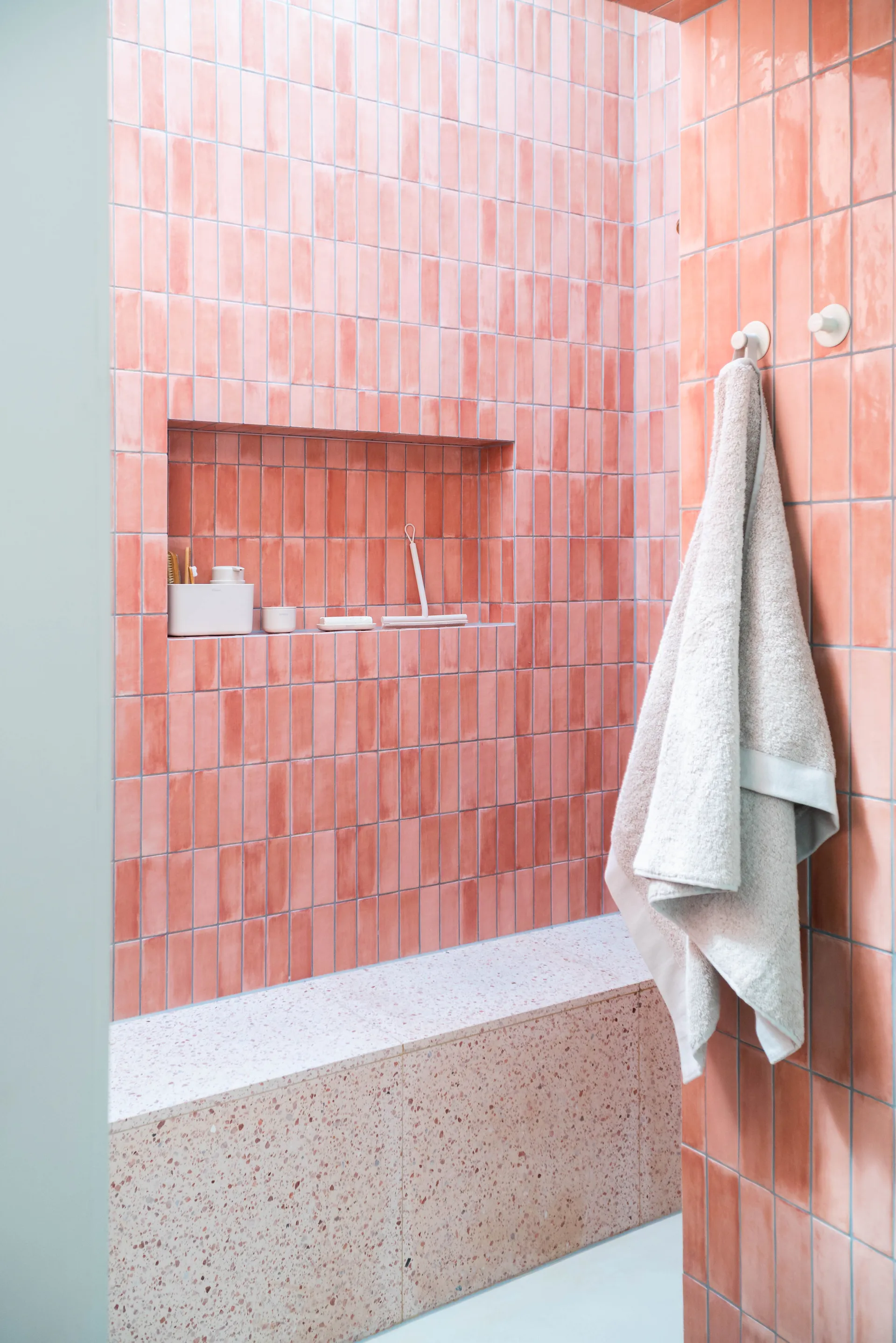 Brabantia ReNew shower scraper, Soft Beige Brabantia