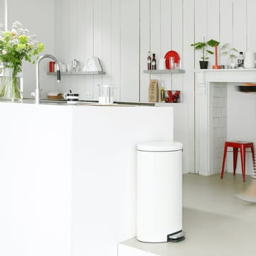 FlatBack+ pedal bin Silent 30 litres - white - Brabantia