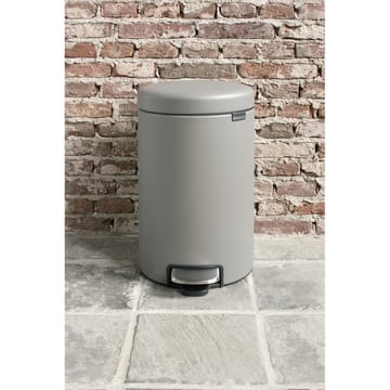 New Icon pedal bin 12 liter - Mineral concrete grey - Brabantia