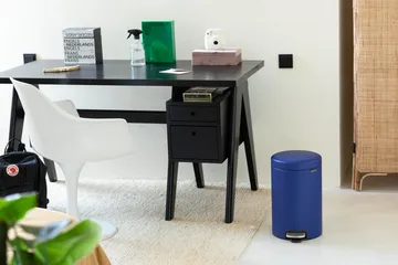 New Icon pedal bin 12 liter - Mineral powerful blue - Brabantia