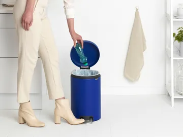 New Icon pedal bin 12 liter - Mineral powerful blue - Brabantia