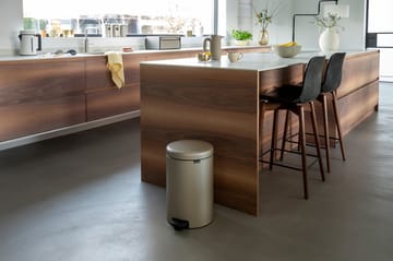 New Icon pedal bin 20 liter - Metallic Gold - Brabantia