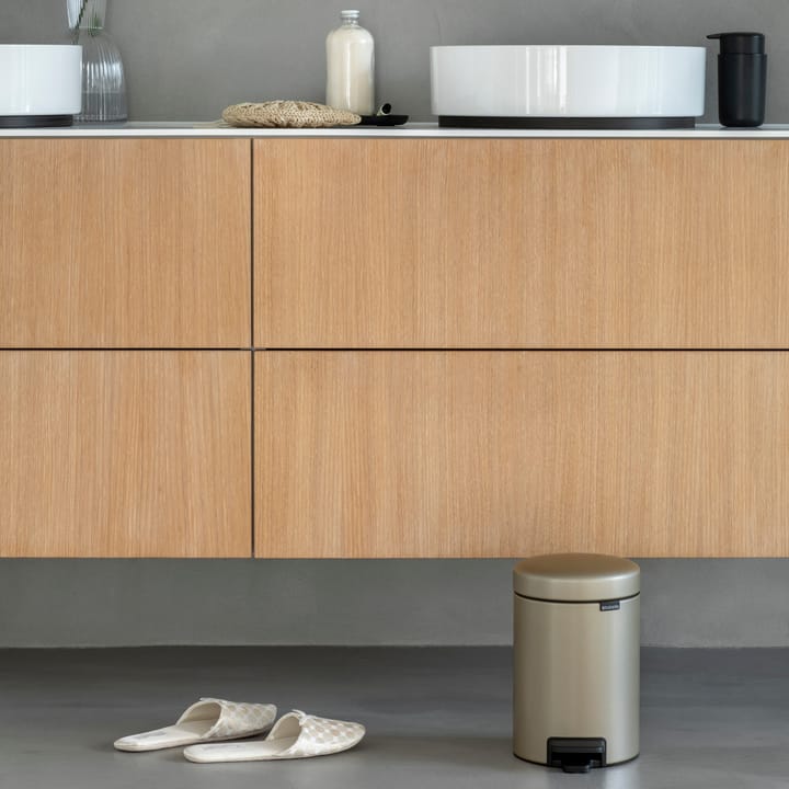 New Icon pedal bin 3 liter - champagne - Brabantia