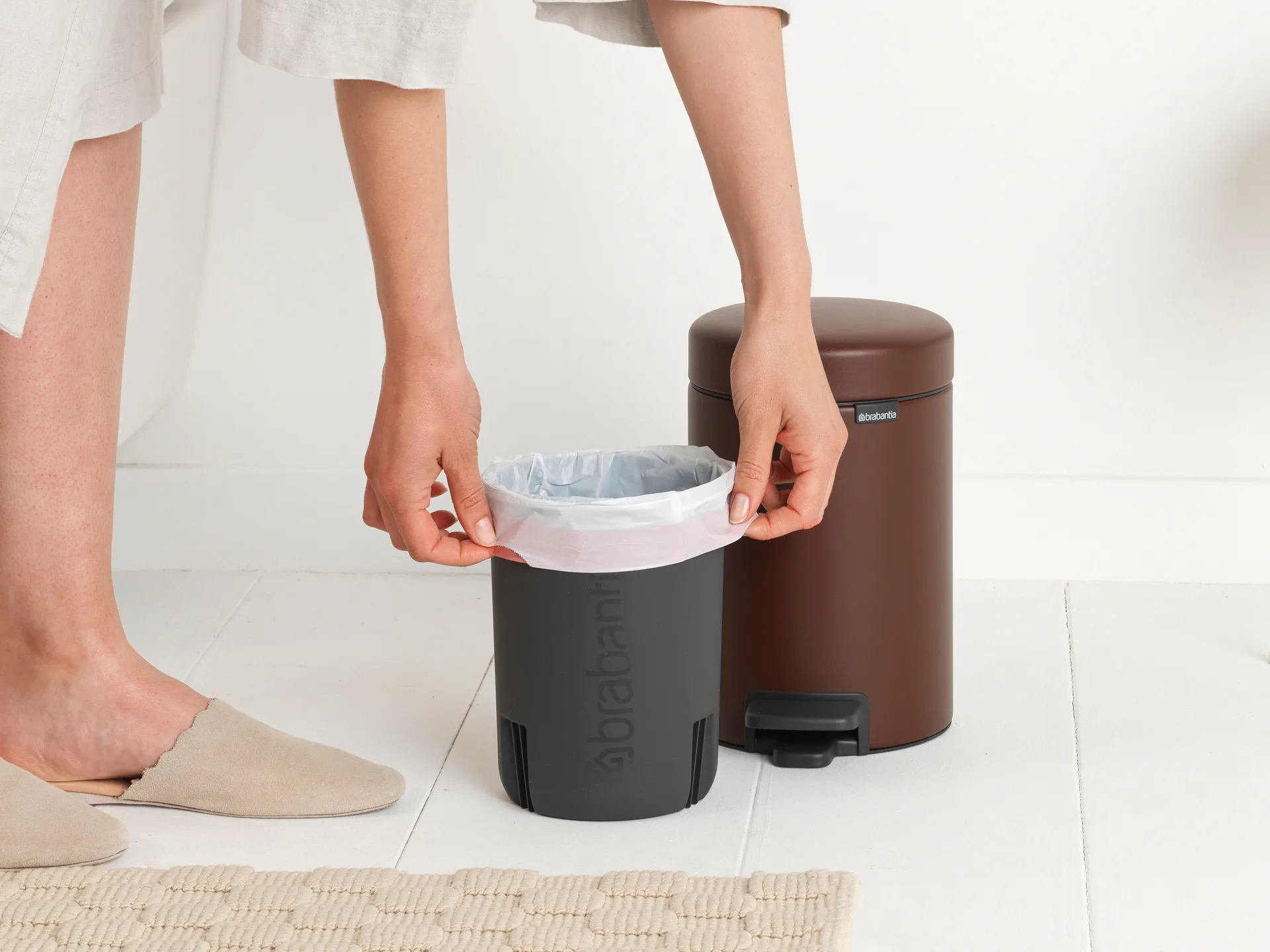 New Icon pedal bin 3 liter, Mineral cosy brown Brabantia
