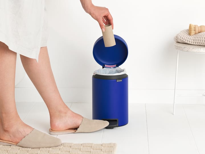 New Icon pedal bin 3 liter, Mineral powerful blue Brabantia