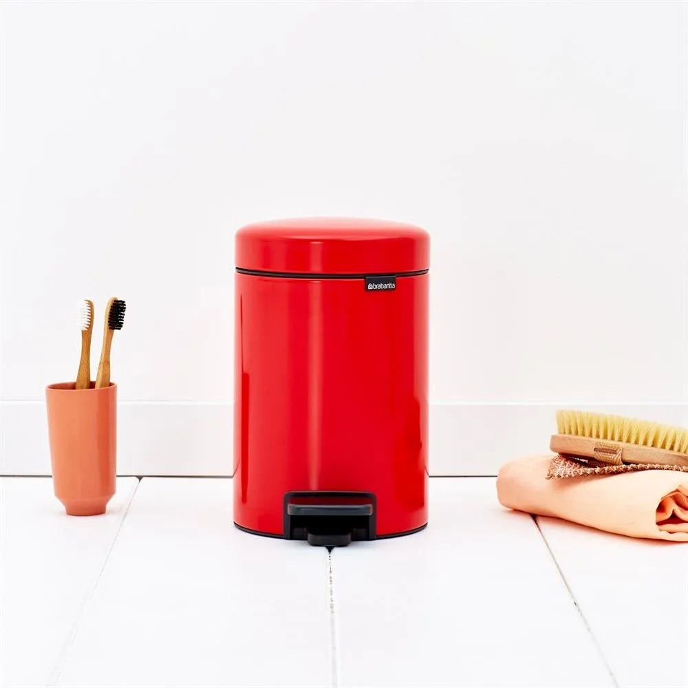 New Icon pedal bin 3 liter, passion red Brabantia