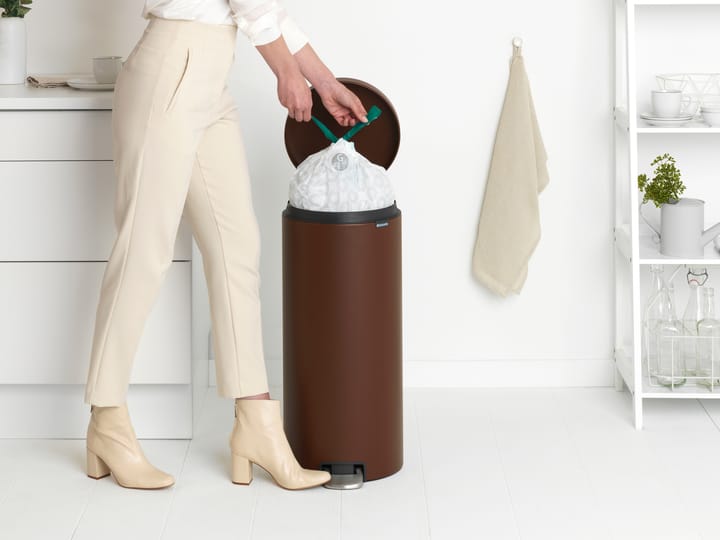 New Icon pedal bin 30 liter - Mineral cosy brown - Brabantia