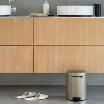 New Icon pedal bin 5 liter - champagne - Brabantia