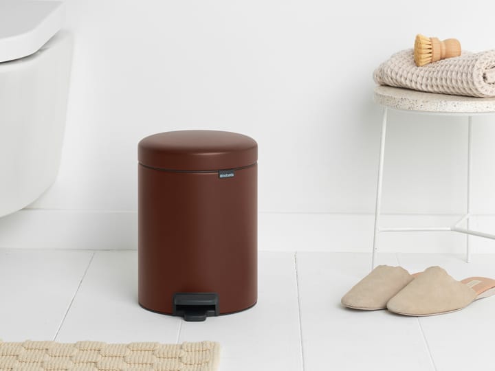 New Icon pedal bin 5 liter, Mineral cosy brown Brabantia