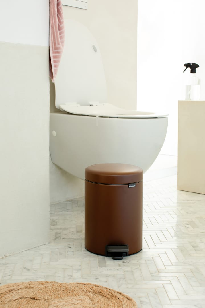New Icon pedal bin 5 liter, Mineral cosy brown Brabantia
