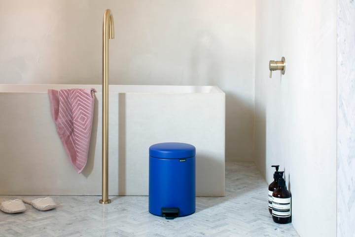 New Icon pedal bin 5 liter, Mineral powerful blue Brabantia