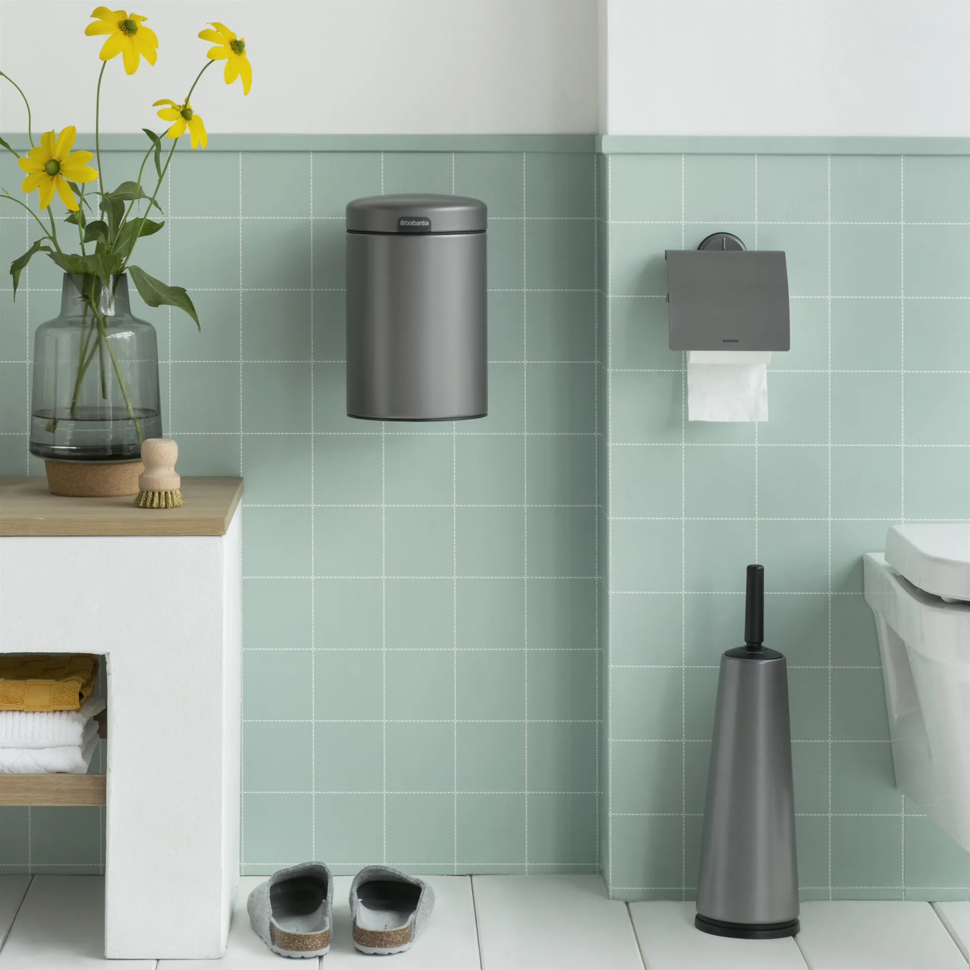 New Icon wall bucket 3 liter, platinum Brabantia