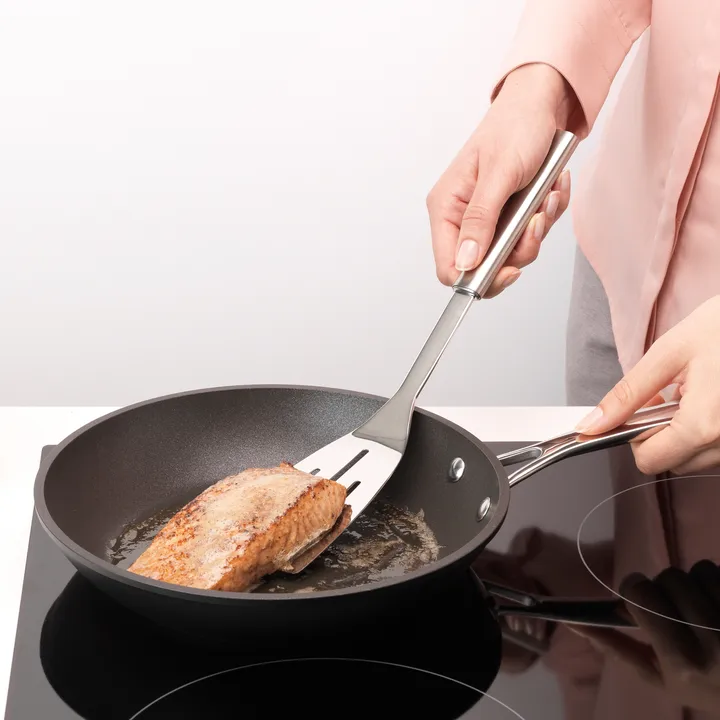 Profile frying spatula large from Brabantia
