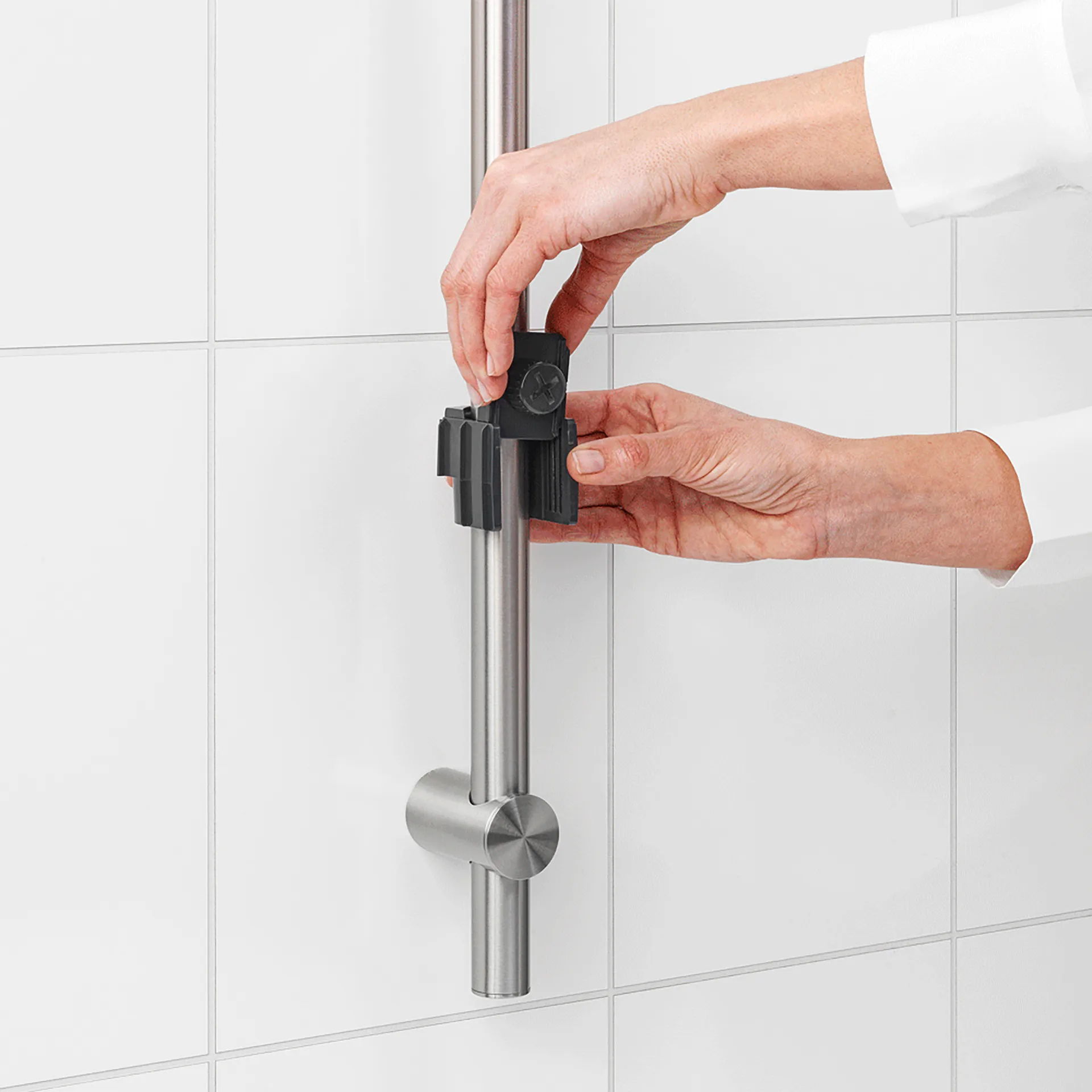 ReNew shower caddy, dark grey Brabantia