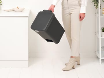 StepUp pedal bin 25 L - Dark grey - Brabantia