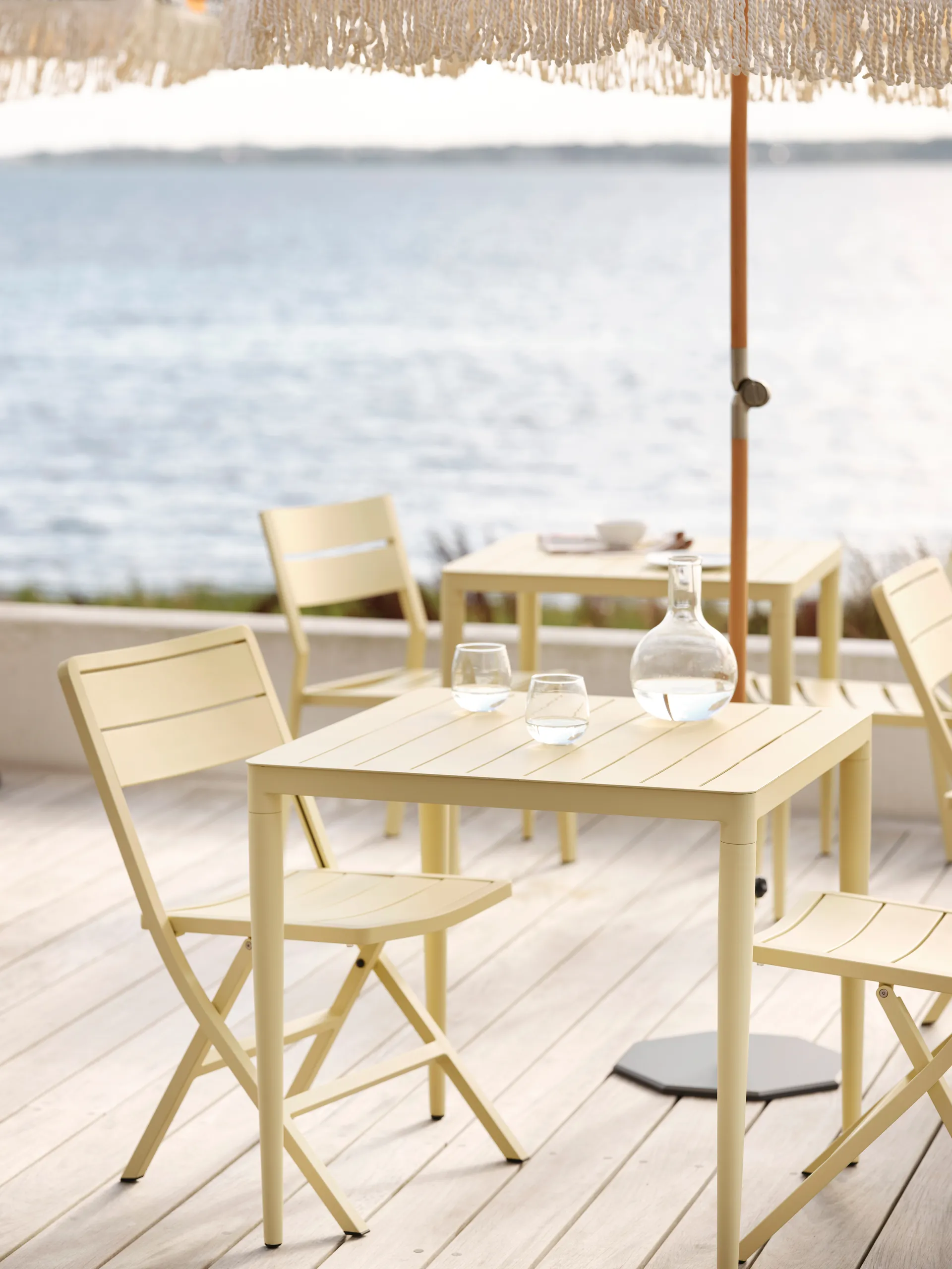 Bigby dining table, Lemon, 76x76 cm Brafab