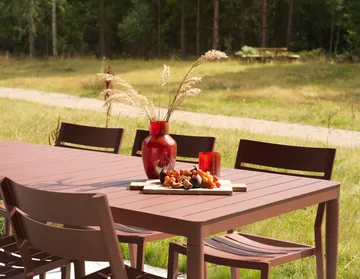 Bigby dining table - Zin Red, 195x90 cm - Brafab