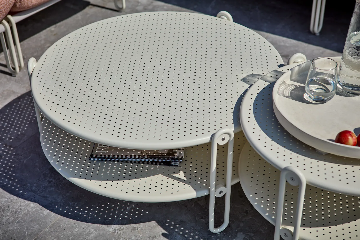 Blixt coffee table, Pearl white, Ø65 cm Brafab