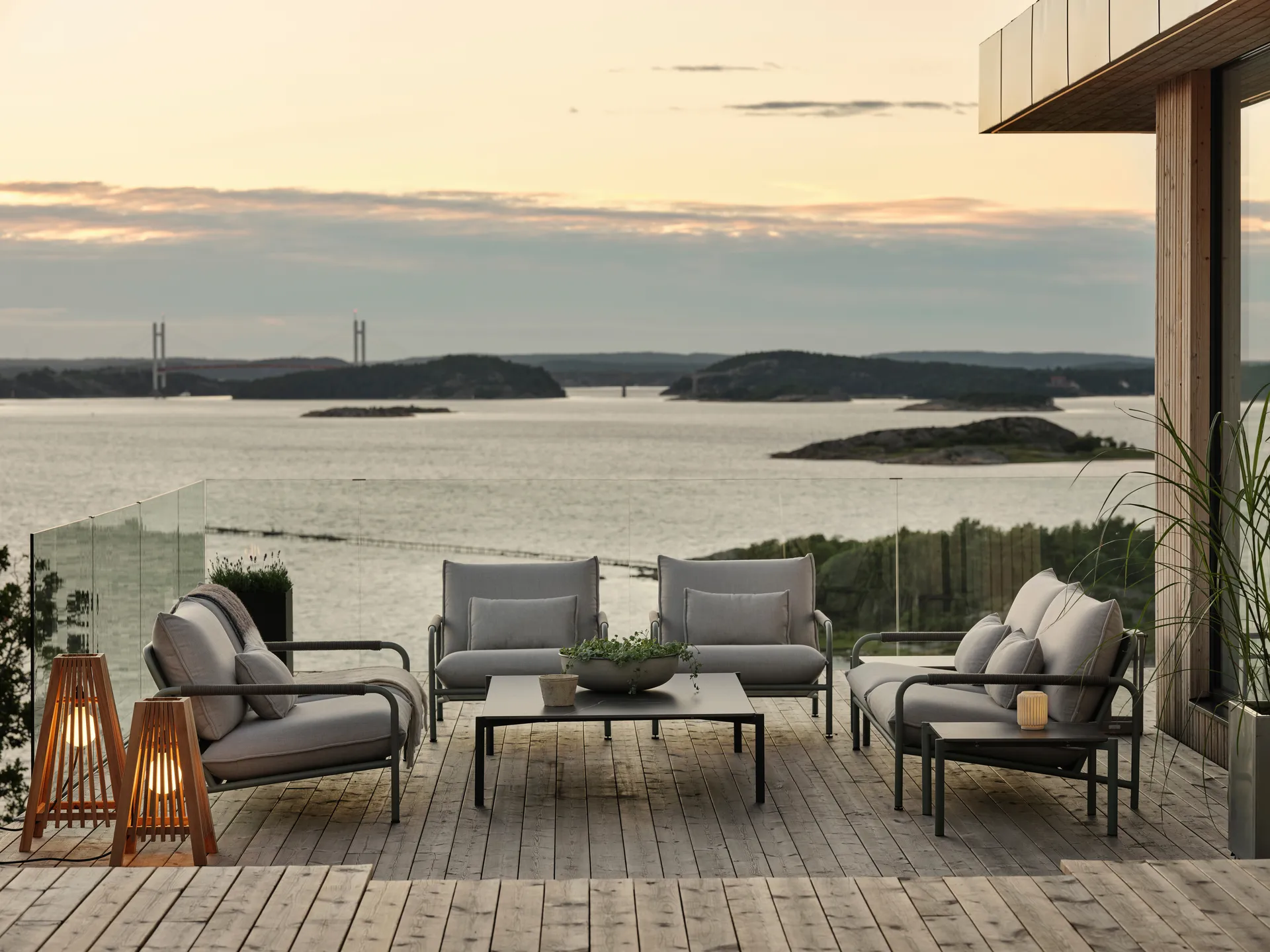 Hallavara coffee table, Anthracite 112x162 cm Brafab