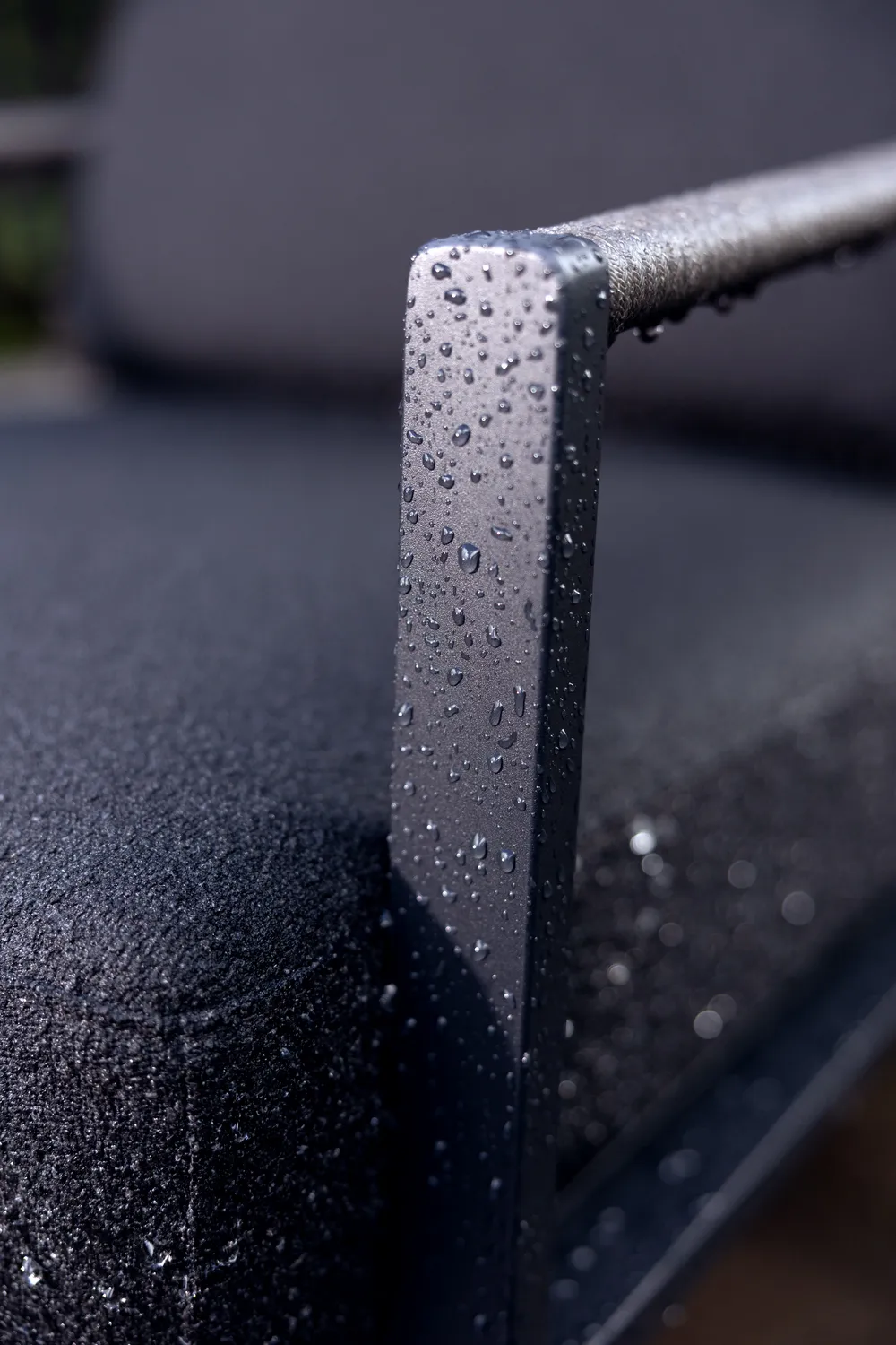 Lyra armchair, Black-teddy black Brafab