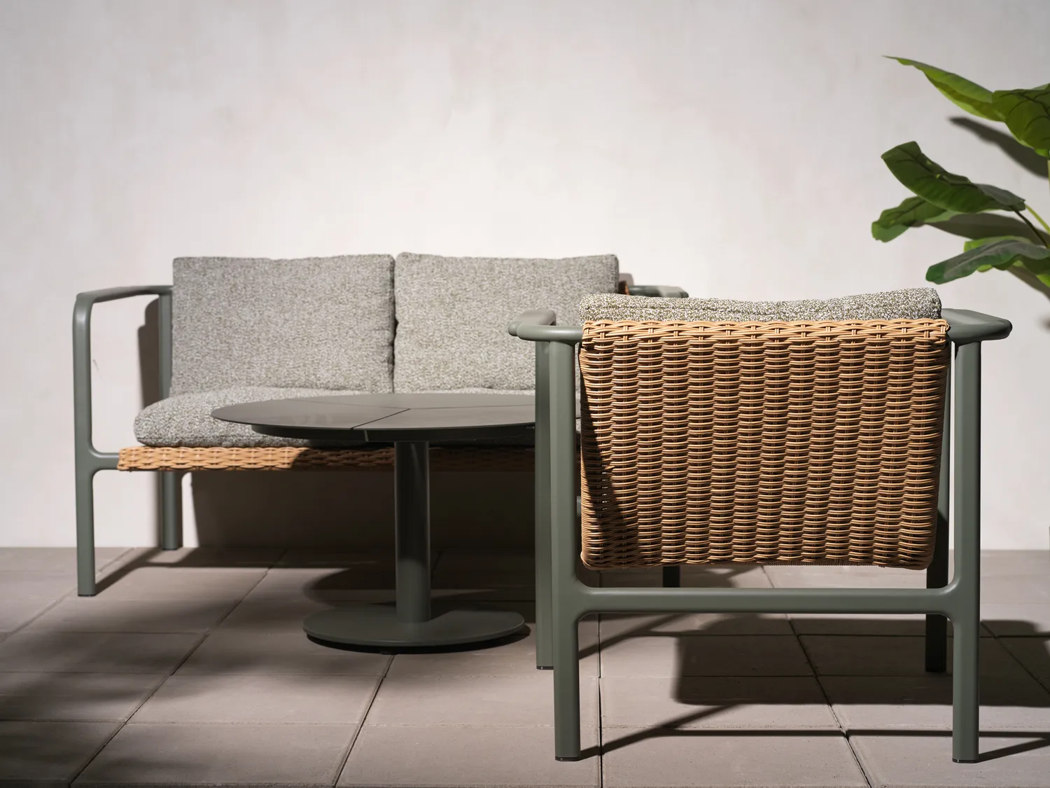 Motty armchair, Nordic green-teddy verde Brafab