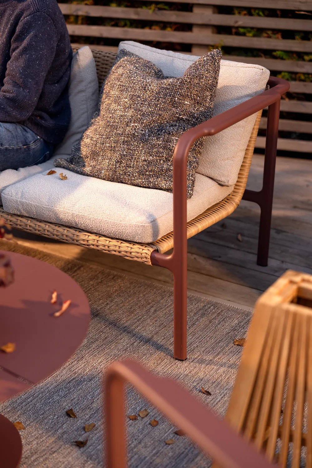 Motty sofa, Zin red-teddy beige, 2-seater Brafab