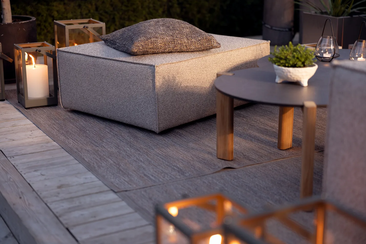 Muki ottoman, Light taupe Brafab