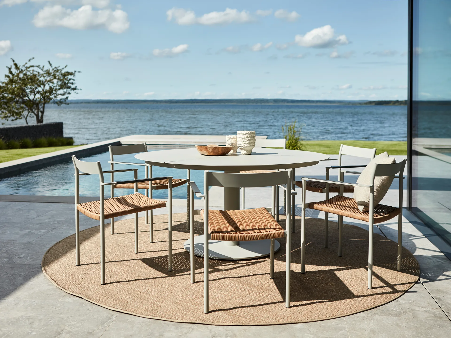 Peace dining table Ø150 cm Nordic green Brafab