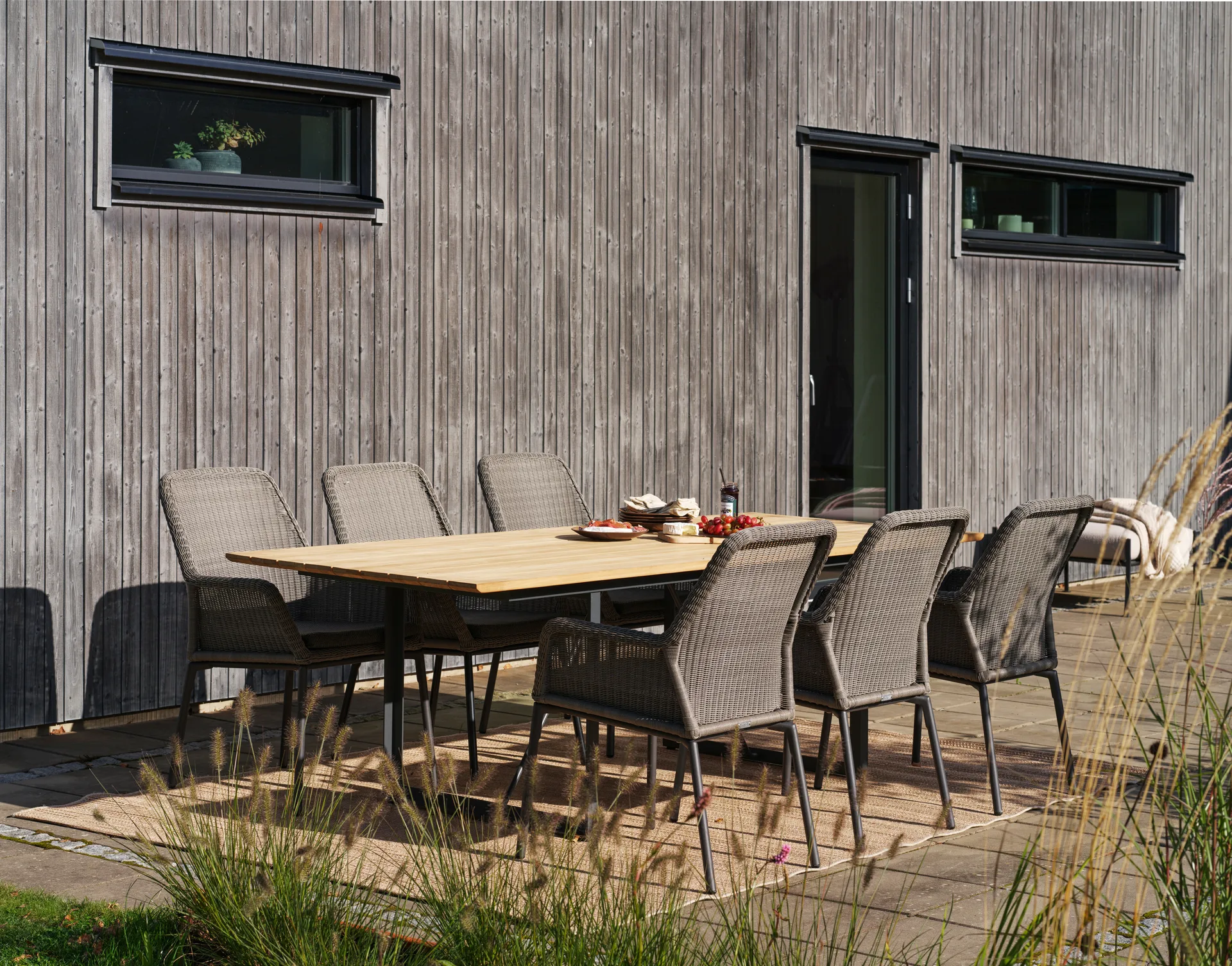 Shad dining table 240 cm teak-anthracite,  Brafab