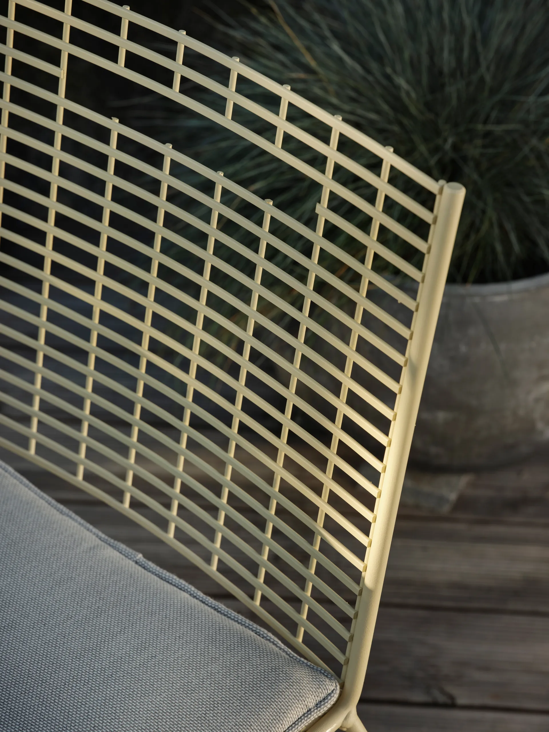 Sinarp chair, Lemon Brafab