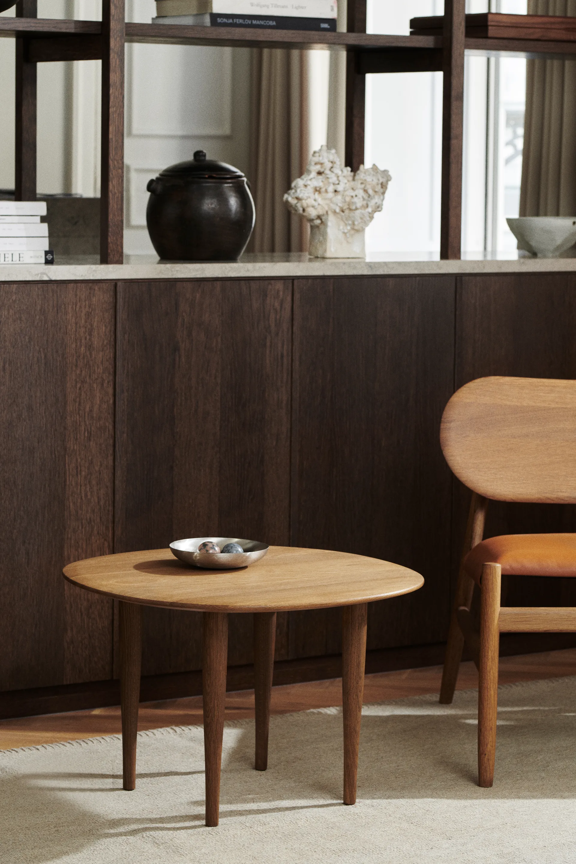 Jari side table Ø60 cm, Smoke oiled oak Brdr. Krüger