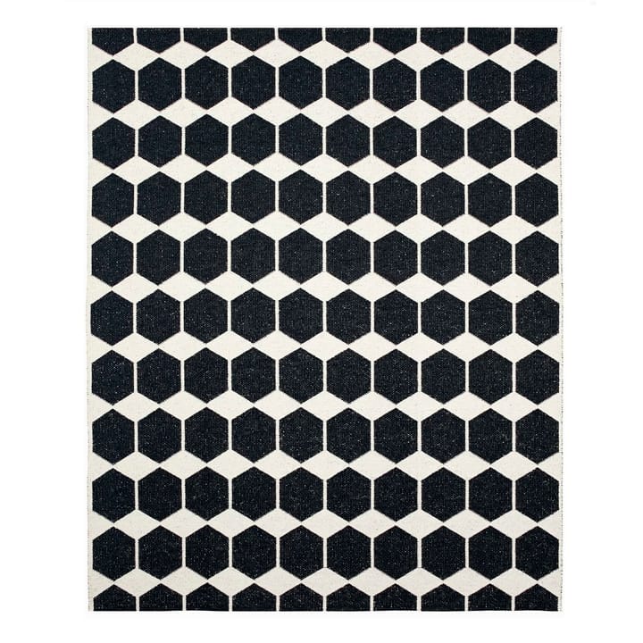 Anna rug black large - 150x200 cm - Brita Sweden