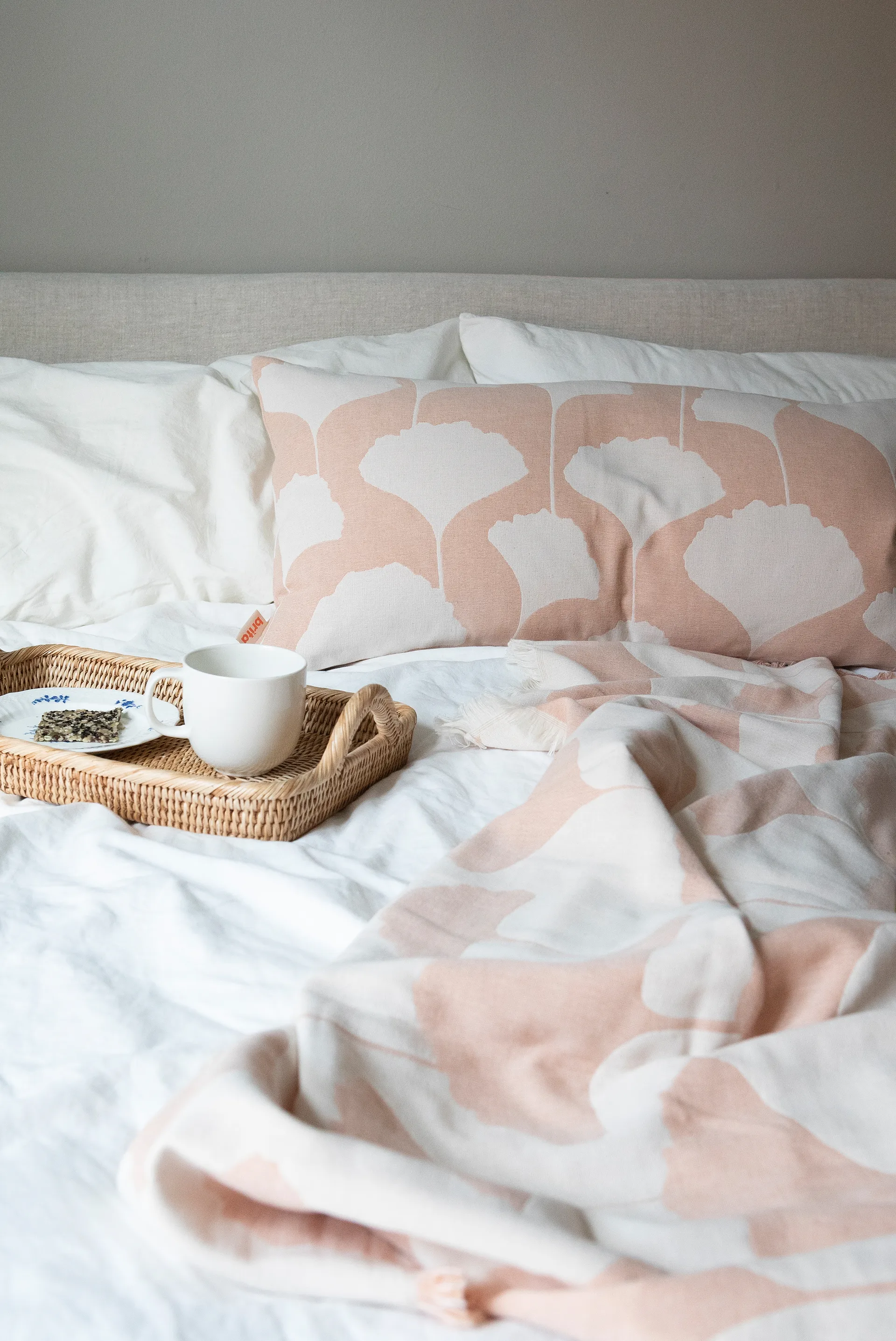 Ginko cotton throw 130x170 cm, Pink-white (Agate) Brita Sweden