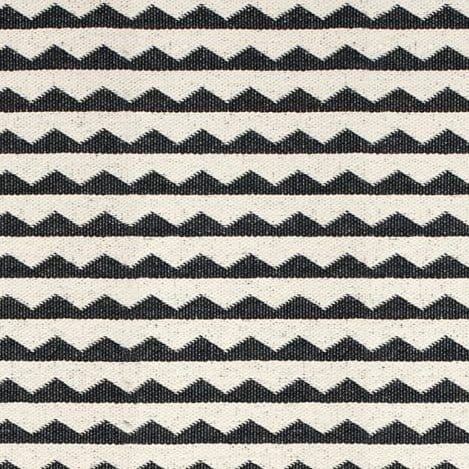 Gittan rug black large - 150x200 cm - Brita Sweden