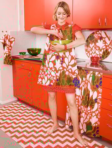 Gunnel rug red - 70x200 cm - Brita Sweden