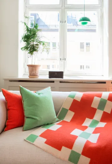 Marta blanket - Red, 180x130 cm - Brita Sweden