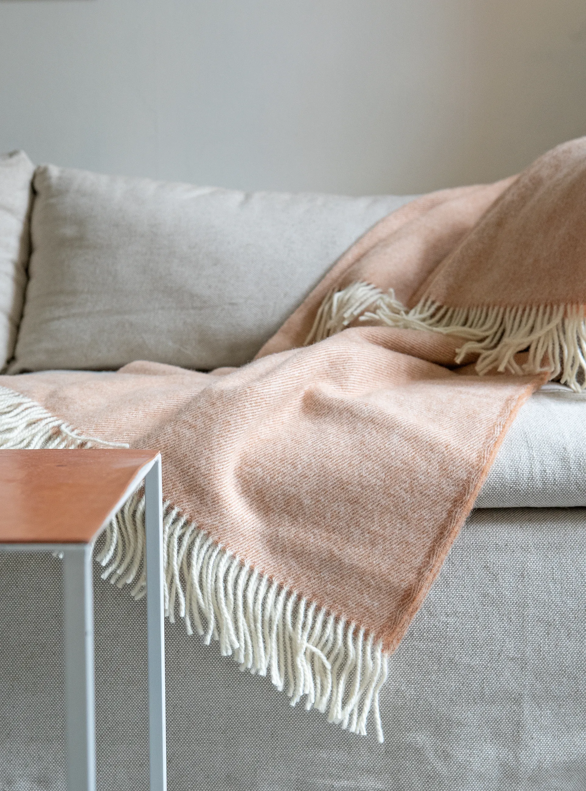 Mono wool blanket 170x130 cm, Sand Brita Sweden