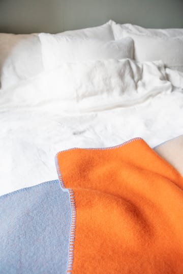 Pop wool throw 130x200 cm - Orange - Brita Sweden