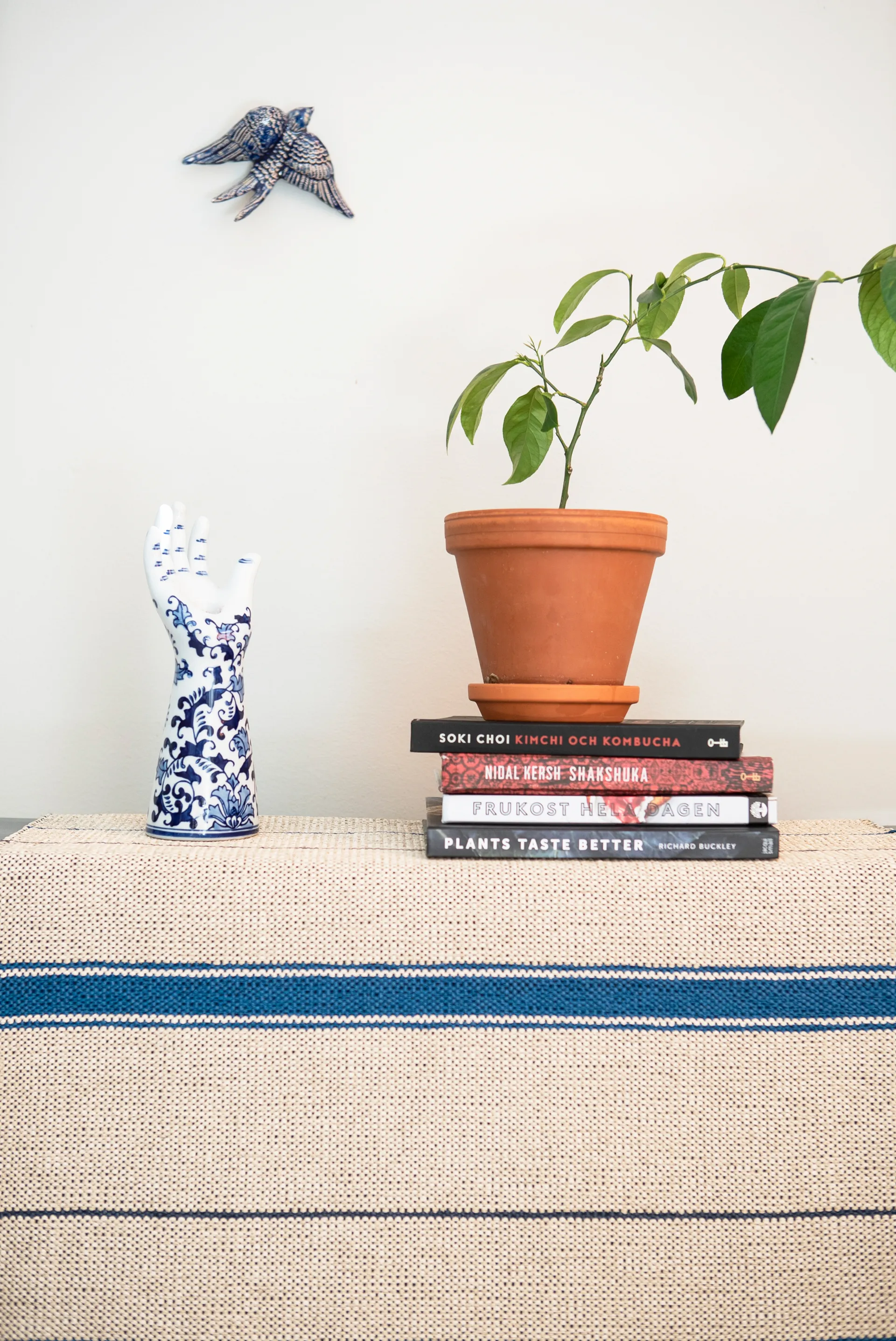 Trapeze rug indigo (cream white-blue), 80x225 cm Brita Sweden