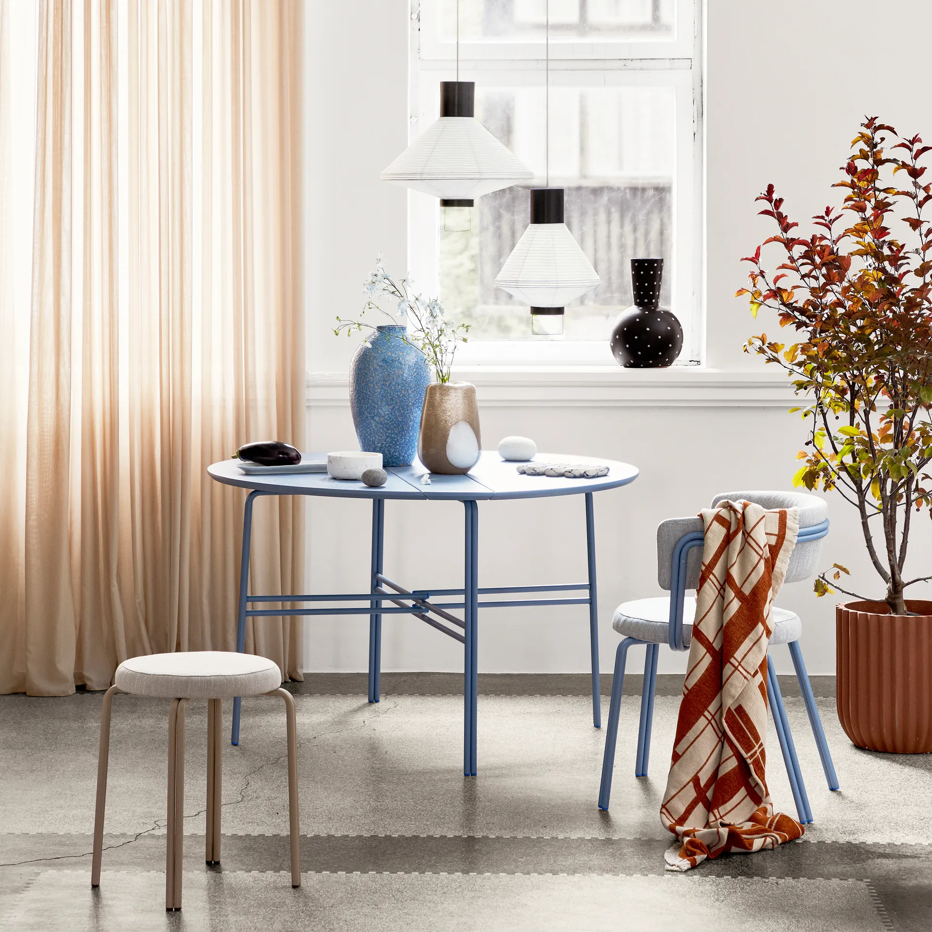 Bella ceramic vase 35 cm, turkish coffee black Broste Copenhagen