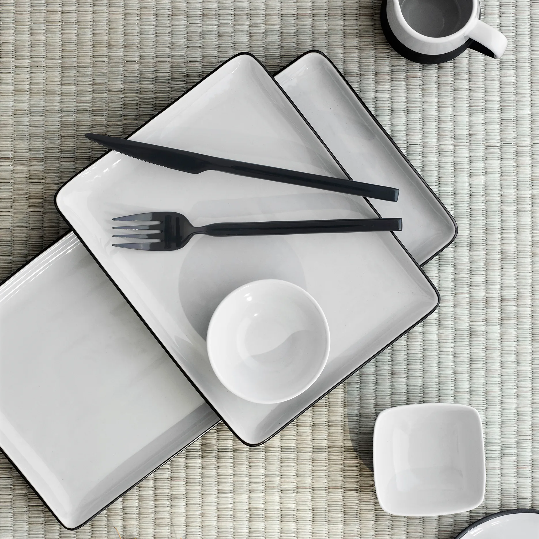 Esrum plate 18x36 cm, white-grey Broste Copenhagen