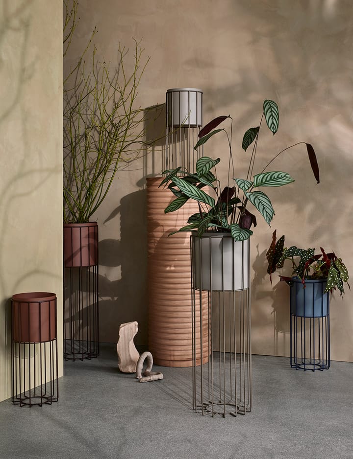 Fenja flower pot with stand 2 parts, Tradewinds Broste Copenhagen
