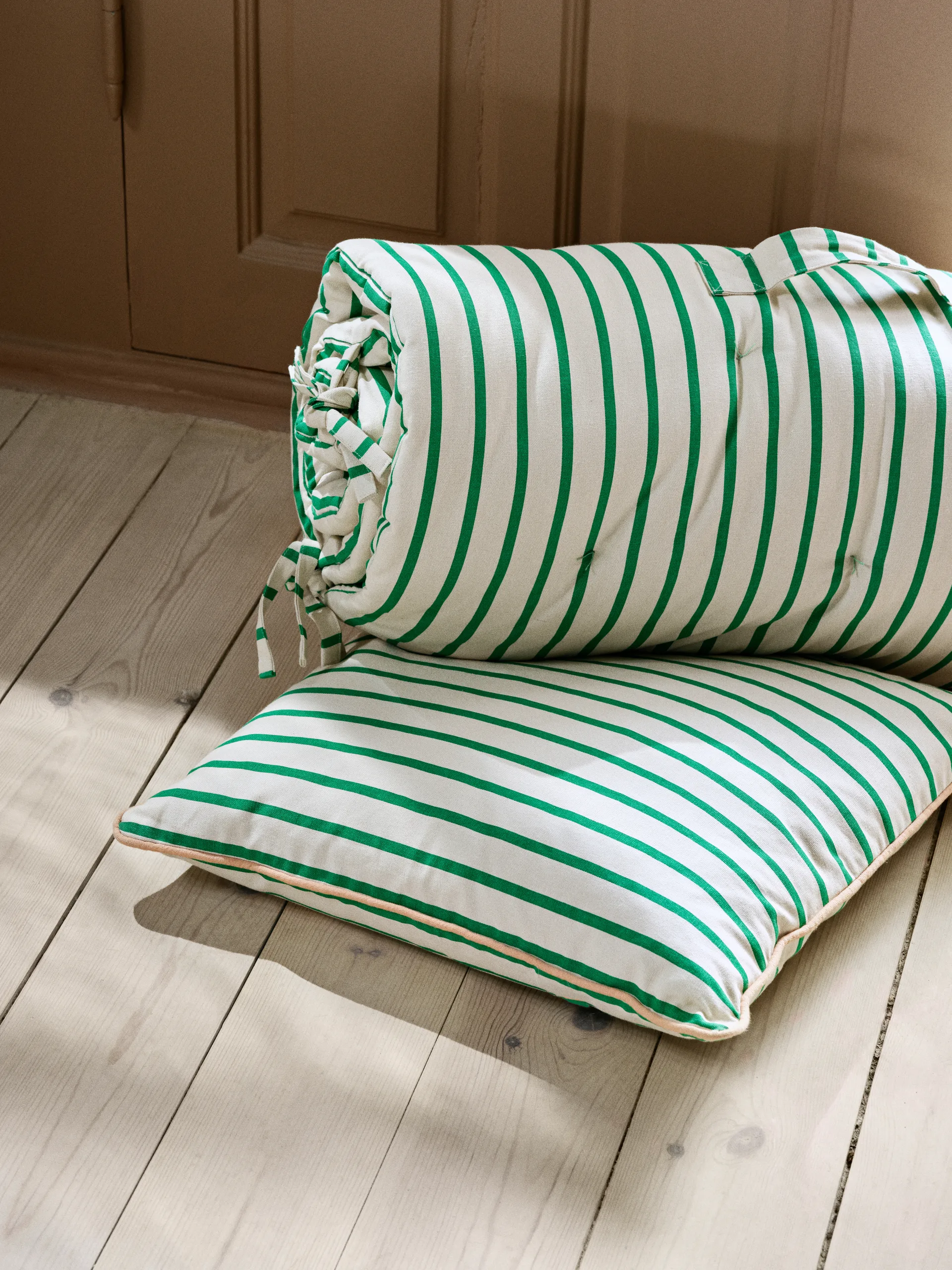 Franca bench cushion 42x100 cm, Jelly green Broste Copenhagen
