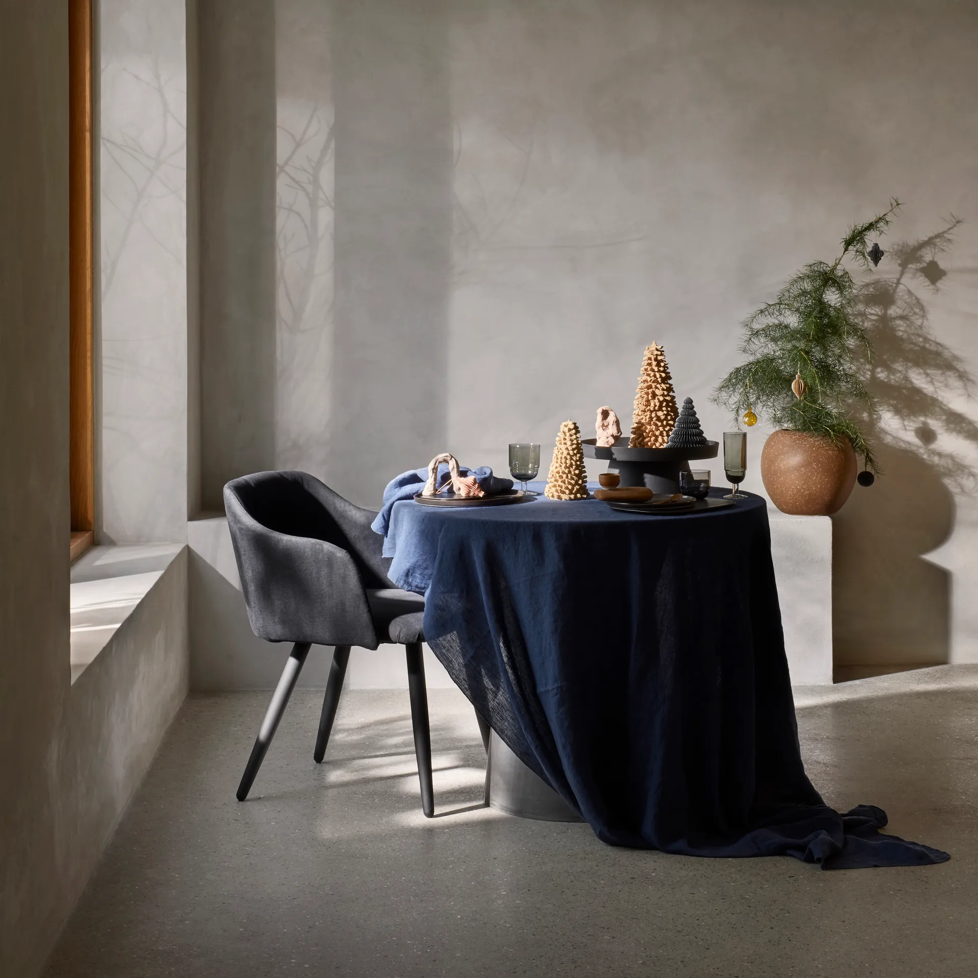 Gracie table cloth 160x300 cm, dark blue Broste Copenhagen