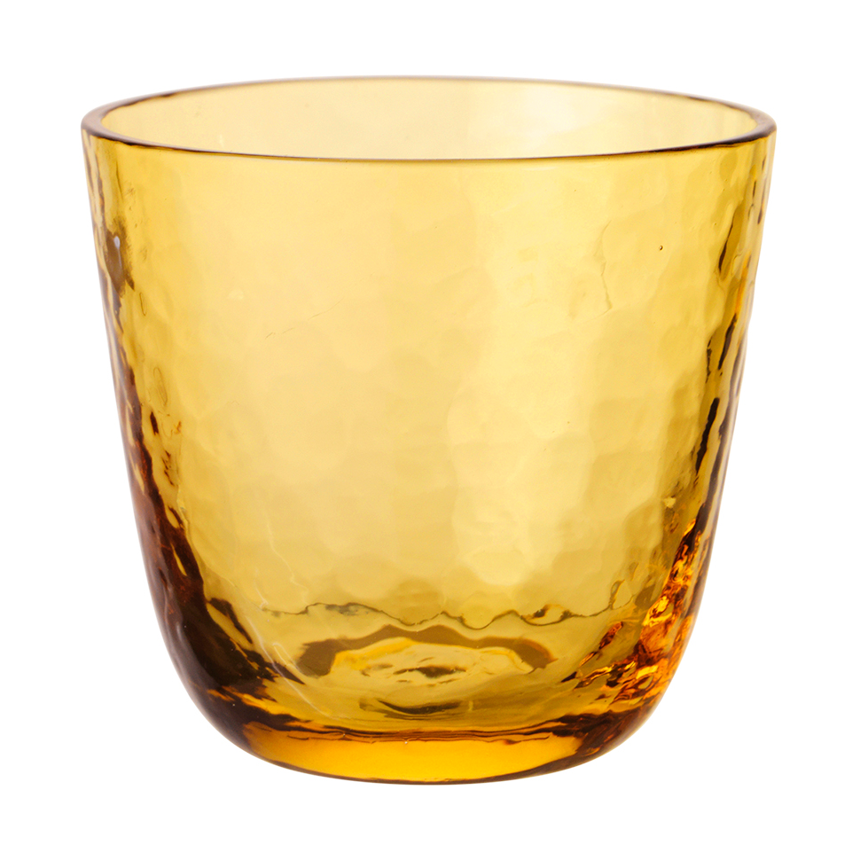 Broste Copenhagen Hammered tumbler 15 cl Amber | Scandinavian Design | Drinking glasses & tumblers | Yellow